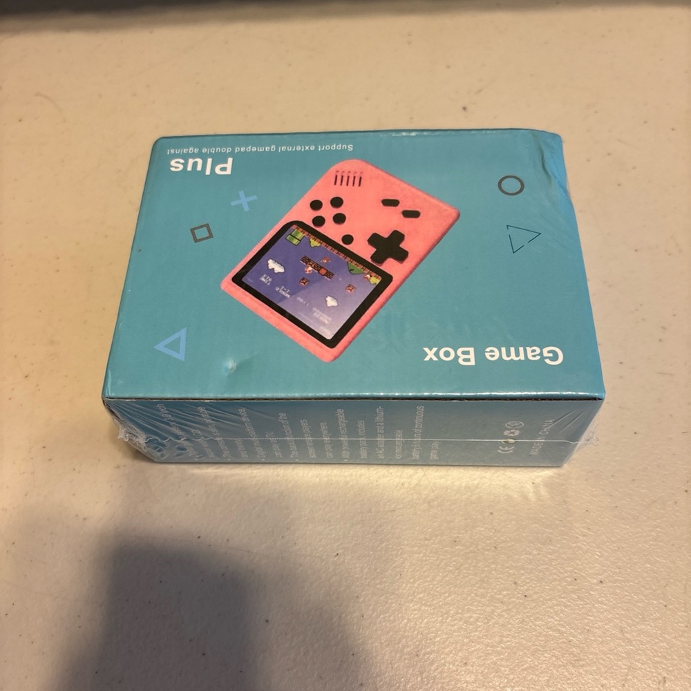 Plus Pink Handheld Console - Picture 2 of 5